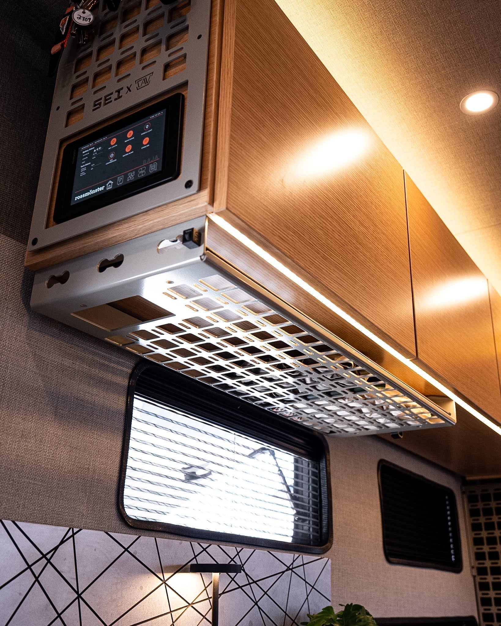 Rossmonster Passenger Undercabinet Shelf