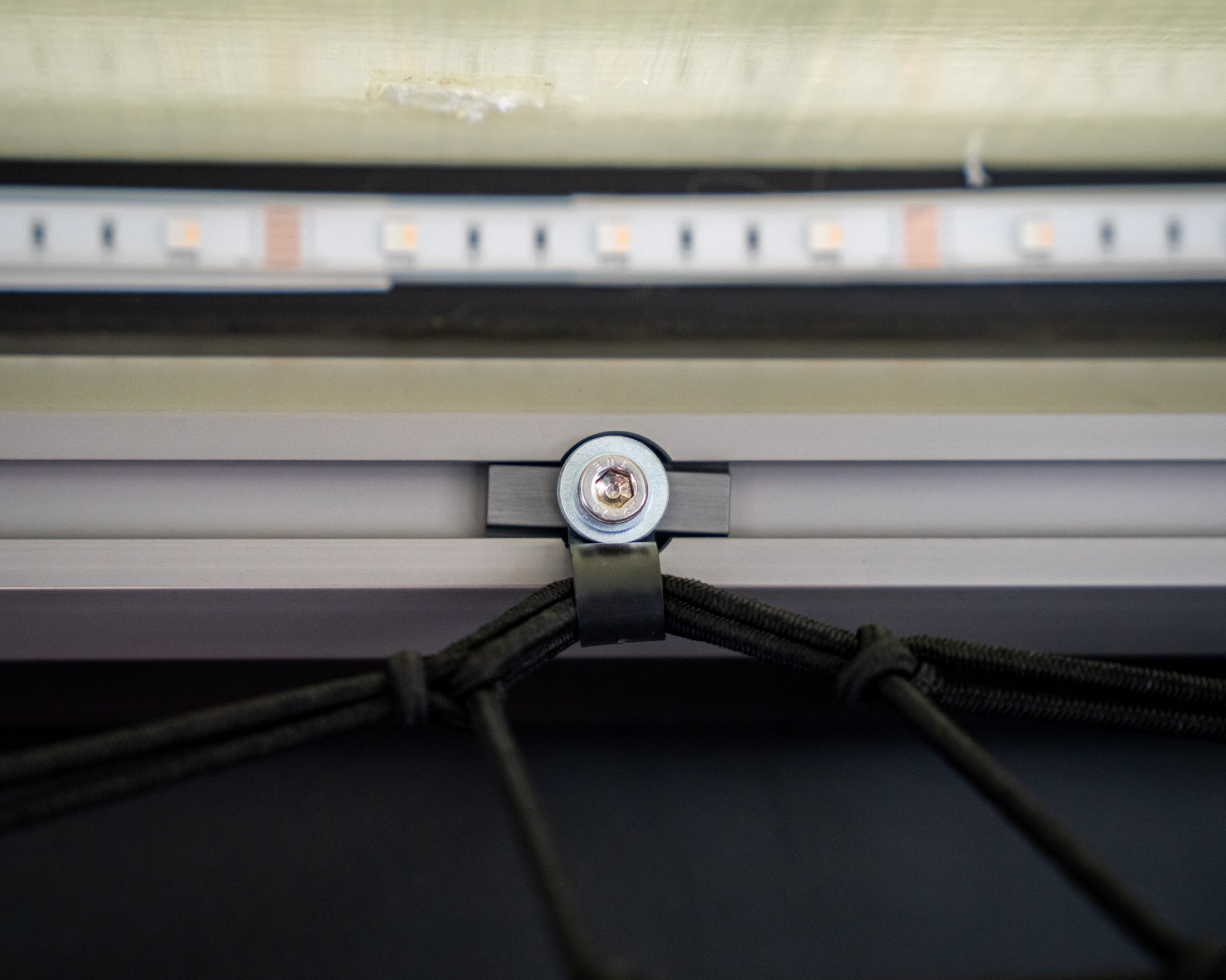 L Track / Freedom Track Nut (4 Pack)