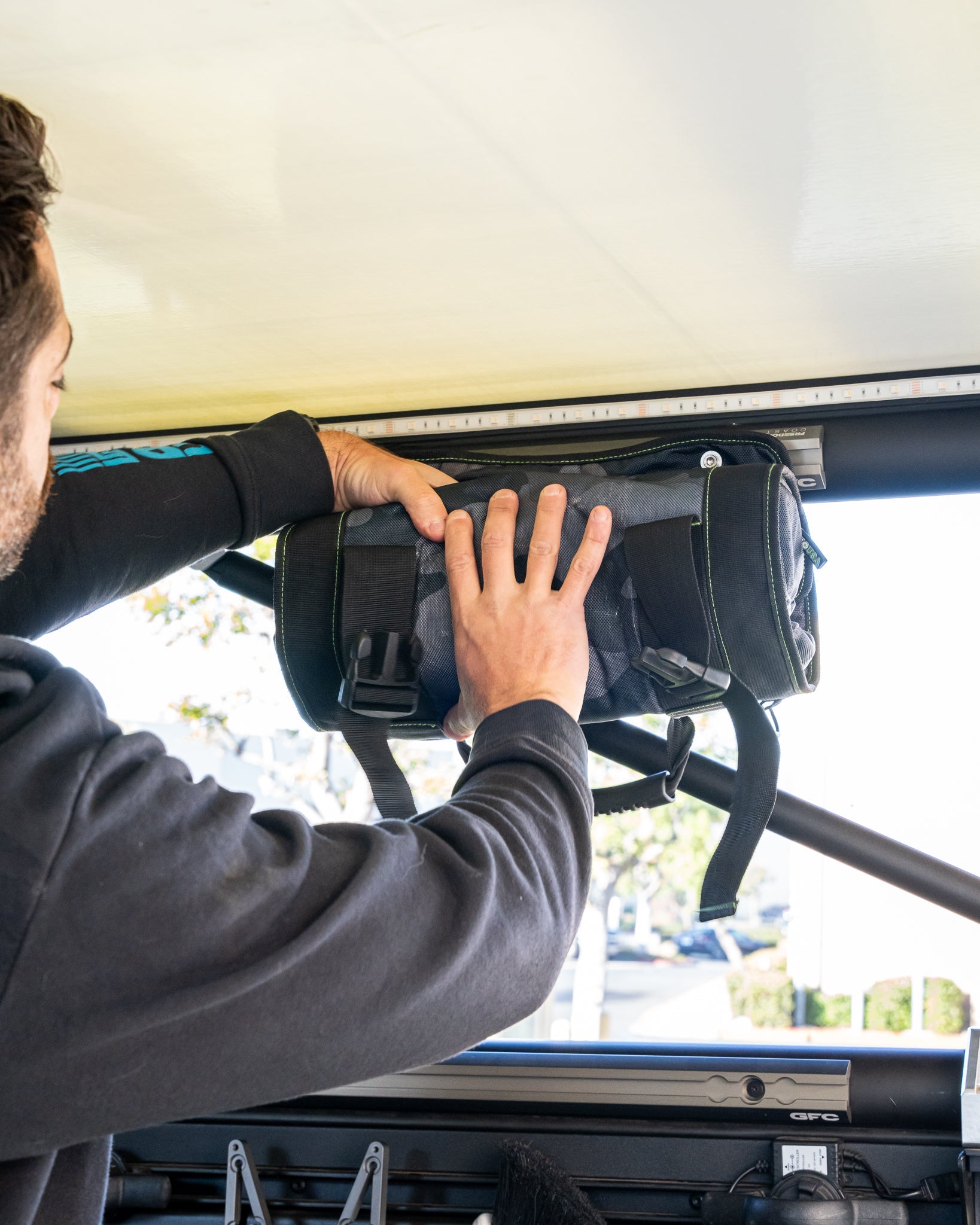 L Track / Freedom Track Nut (4 Pack)